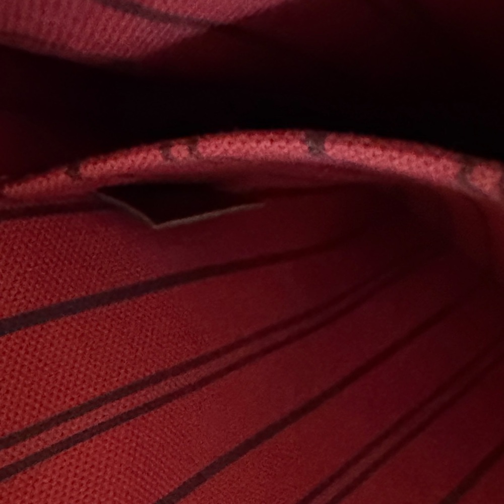 Louis Vuitton wristlet pochette - Picture 7 of 12
